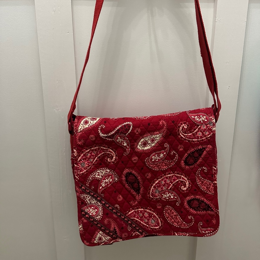 Vera Bradley Retired Mesa Red Messenger Bag Gem